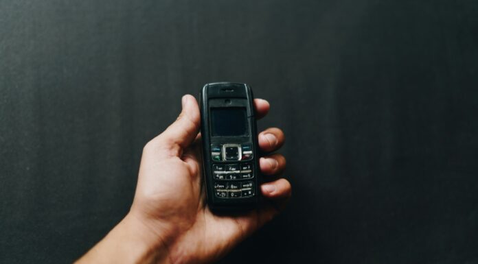 Does Apple Make Dumb Phones?
