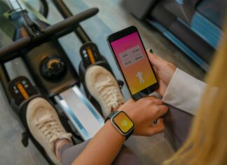 Can VoIP Integrate with Wearable Technology? voip integration with wearable technology