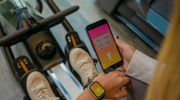 Can VoIP Integrate with Wearable Technology? voip integration with wearable technology