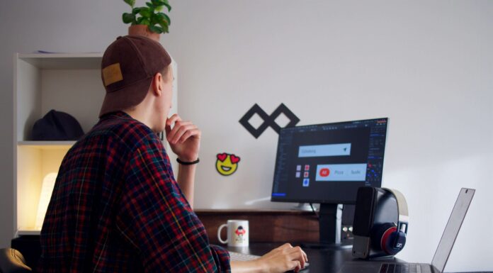 Top 10 VoIP Tools That Every Startup Should Have top 10 voip tools for startups and home office