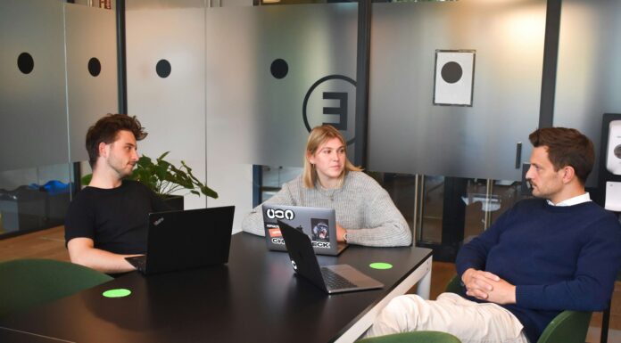 8 Reasons Why Full Fibre Is Worth It for Tech Startups full-fibre connection in tech startup
