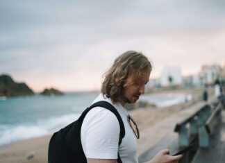 Can Mobile Broadband Boost Digital Nomad Lifestyles?
