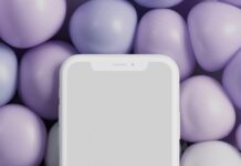 How Do Dumb Phones Differ From Smartphones? smartphones or dumb phones