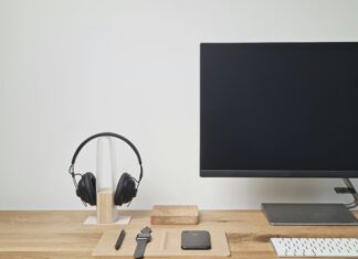 What Are the Best VoIP Features for Home Offices? home office phone system