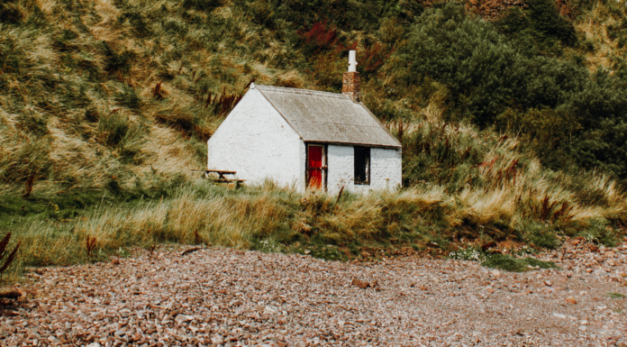 Experts Share How Broadband Is Bridging The Digital Divide Rural House