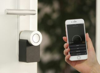 How Does IoT Drive Connectivity in Smart Homes? smart-home-door-locks