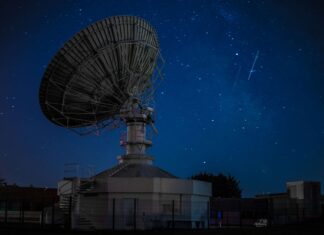 From Space to Your Home: How Starlink Works satellite internet with starlink