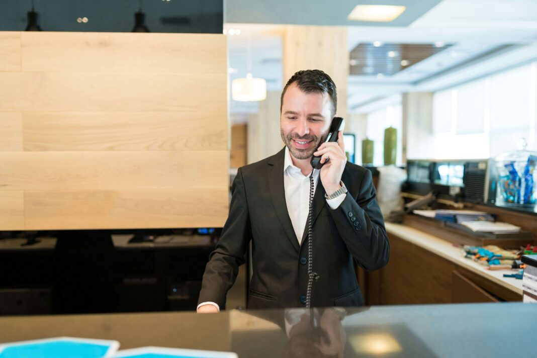 hotel-communication-through-voip-phones hotel-communication-through-voip-phones