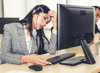 7 Key Factors For Choosing Business Internet Speed slow-internet-speeds-causing-an-employee-a-lot-of-frustration