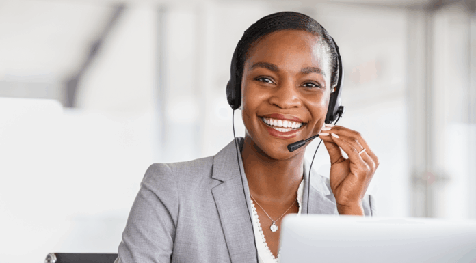 7 Tips For Integrating VoIP With CRM Customer-service-agent