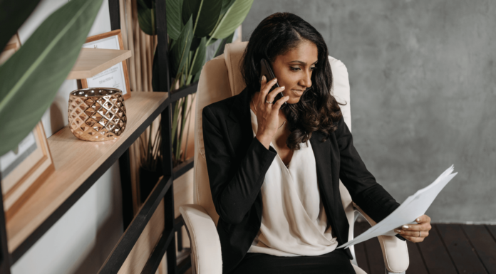 How VoIP Helps UK Law Firms Manage Remote Consultations Lawyer