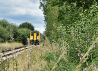 New Rail Partnership To Eliminate Signal Blackspots British-railway