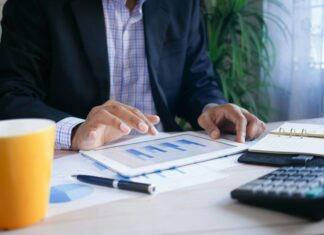 7 Industries That Benefit the Most from Business Broadband finance-industry-that-benefit-from-business-broadband