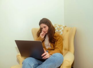 Broadband Speed Tests: What Do the Results Really Mean? woman-conducting-broadband-speed-test