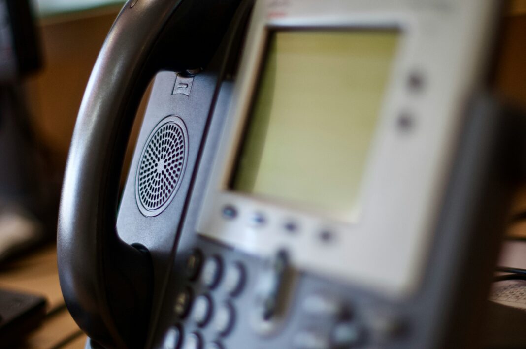 run-business-phone-system-over-broadband