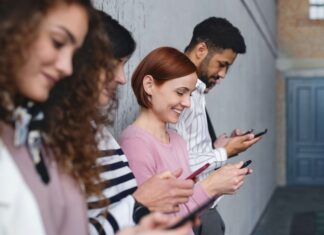 1.6 Million Brits Switch Broadband or Landline Provider as Ofcom’s One Touch Switch System Takes Off people using british mobile broadband