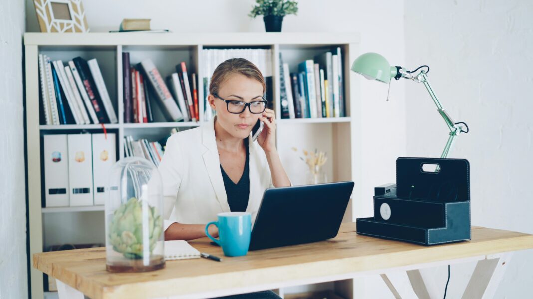 using-conference-calling-features-in-digital-phone-systems
