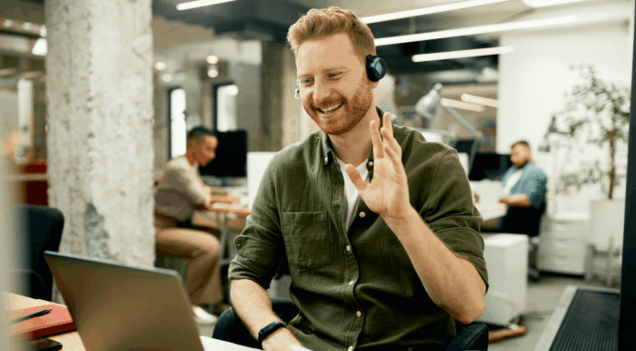 Experts Share: The Shift From VoIP To UCaaS VoIP-To-UCaaS