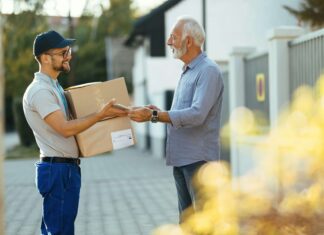 UK Courier Services Using VoIP for Real-Time Customer Updates uk courier service using voip technology