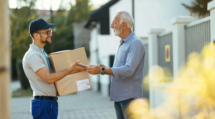 UK Courier Services Using VoIP for Real-Time Customer Updates uk courier service using voip technology