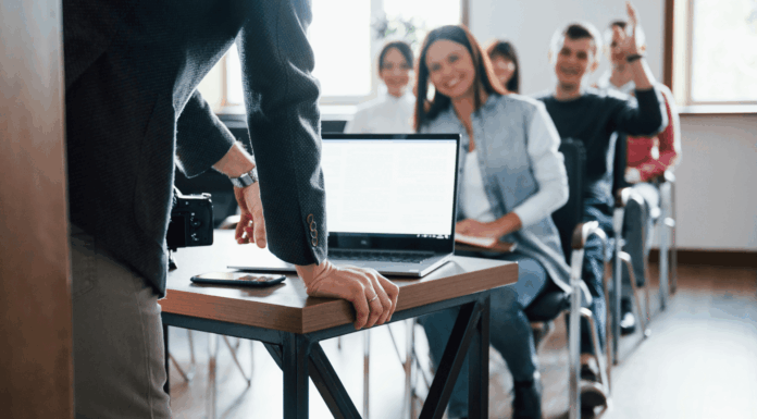 10 Ways To Train Employees On Using VoIP Effectively VoIP-employee-training