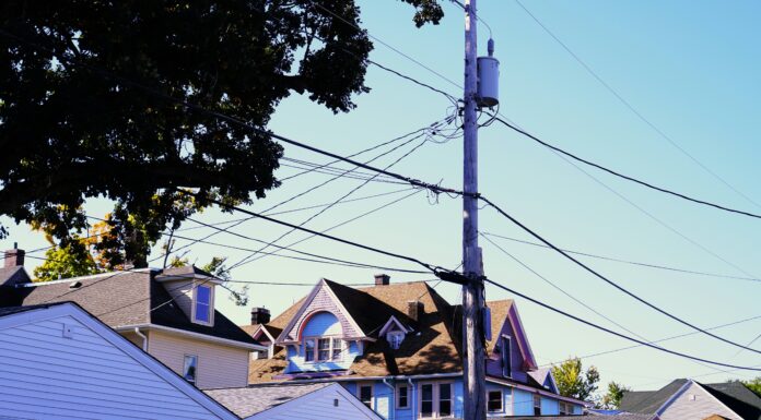 What Small Businesses Should Know About Dedicated Broadband Lines what-small-businesses-should-know-about-dedicated-broadband-lines