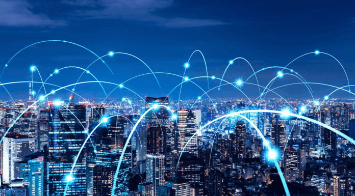 How 5G And VoIP Combine To Create Ultra-Low-Latency Communication internet-connection-lines.in-city-at-night