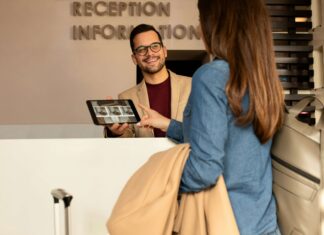 7 Fast Broadband Solutions for Hotels in the UK hotel-reception