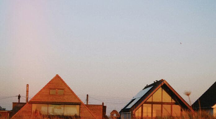 Broadband Considerations When Switching to Solar Power solar-panels-on-home