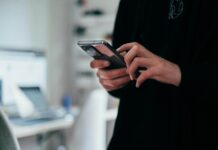 How To Delete An eSIM From Your Phone deleting-esim-from-phone