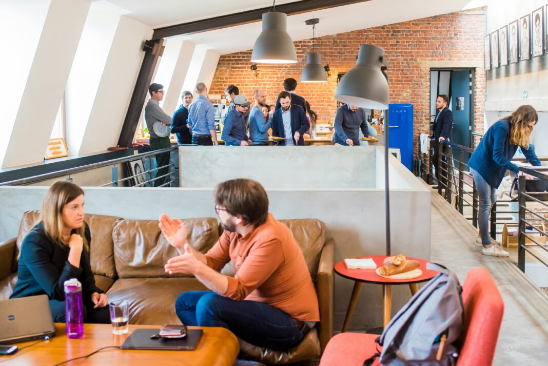 Why Mesh Wi-Fi Systems Work Well in Shared Spaces office-space-morning-tea