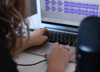 The Future of Voice Interfaces in VoIP Technology the-future-of-voice-interfaces-in-voIP-technology