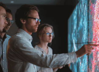 Experts Share: Broadband And VoIP’s Role In Global Outsourcing And Remote Teams