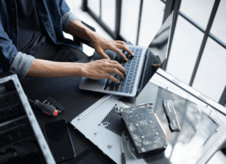 Experts Share: How AI-Driven Bandwidth Optimisation Will Transform Broadband ai-optimisation-working-on-laptop