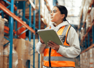 Experts Share: How Is Mobile Broadband Powering AI-Powered Supply Chains? AI-powered-supply-chain-scaled