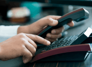 Experts Share: The Hidden Costs Of Sticking With Legacy PBX Systems legacy-pbx-phone-system-for-office