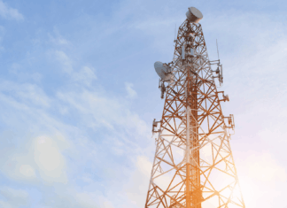 Experts Share: Why Vendor Lock-In Is The Biggest Risk In Modern Telecoms Procurement telecom-tower