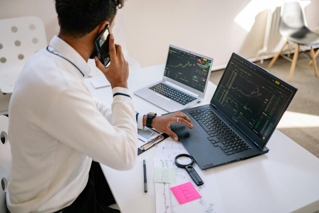 call-data-records-working-in-shop