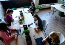 How to Safely Use Mobile Broadband in Shared Workspaces cowork-strong-internet-connection