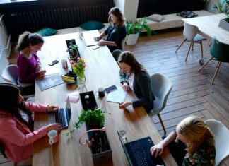 How to Safely Use Mobile Broadband in Shared Workspaces cowork-strong-internet-connection