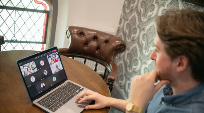 Managing Global Remote Teams Through a Centralised VoIP Platform managing-global-remote-teams-through-a-centralised-voip-platform