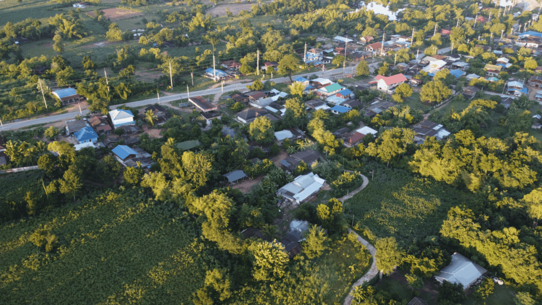 urban-community-houses-connectivity