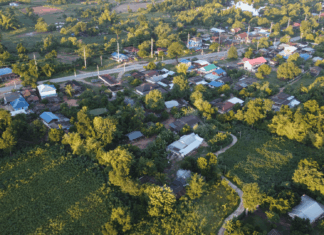 Experts Share: The Role Of Connectivity In Closing The Urban-Rural Economic Gap urban-community-houses-connectivity