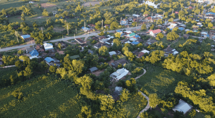 Experts Share: The Role Of Connectivity In Closing The Urban-Rural Economic Gap urban-community-houses-connectivity