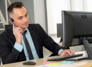 How to Measure the ROI of Switching to VoIP how-to-measure-the-roi-of-switching-to-voip