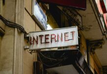 Is VoIP Suitable for Businesses in Areas With Poor Internet? is-voip-suitable-for-businesses-in-areas-with-poor-internet