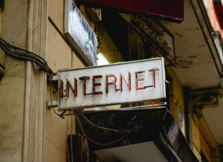 Is VoIP Suitable for Businesses in Areas With Poor Internet? is-voip-suitable-for-businesses-in-areas-with-poor-internet