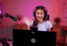Is Symmetric Broadband Essential For Content Creators? content-creator-scaled