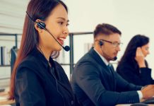 Why Does Choosing a Reliable VoIP Provider Matter voip-providers-helping-customer-service-agents-work
